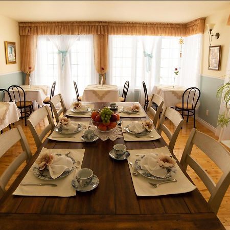 Bed and Breakfast Au Coeur De Saint-Sauveur Экстерьер фото