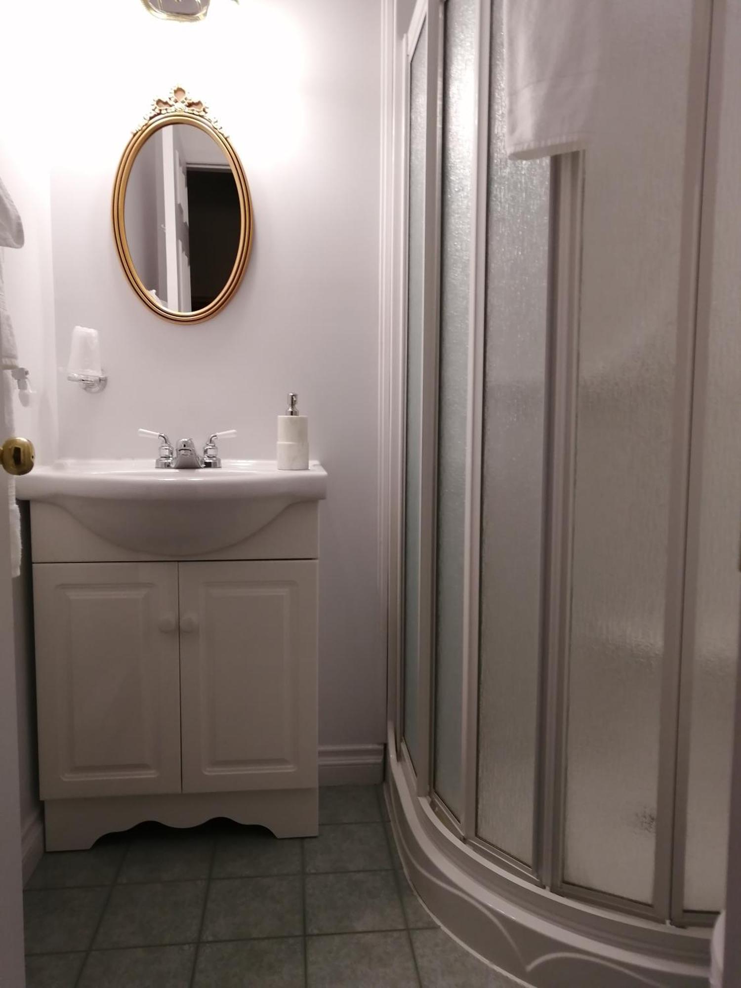 Bed and Breakfast Au Coeur De Saint-Sauveur Номер фото