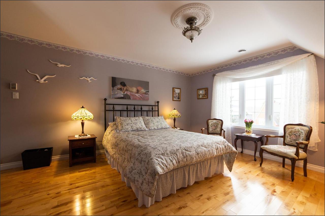Bed and Breakfast Au Coeur De Saint-Sauveur Экстерьер фото